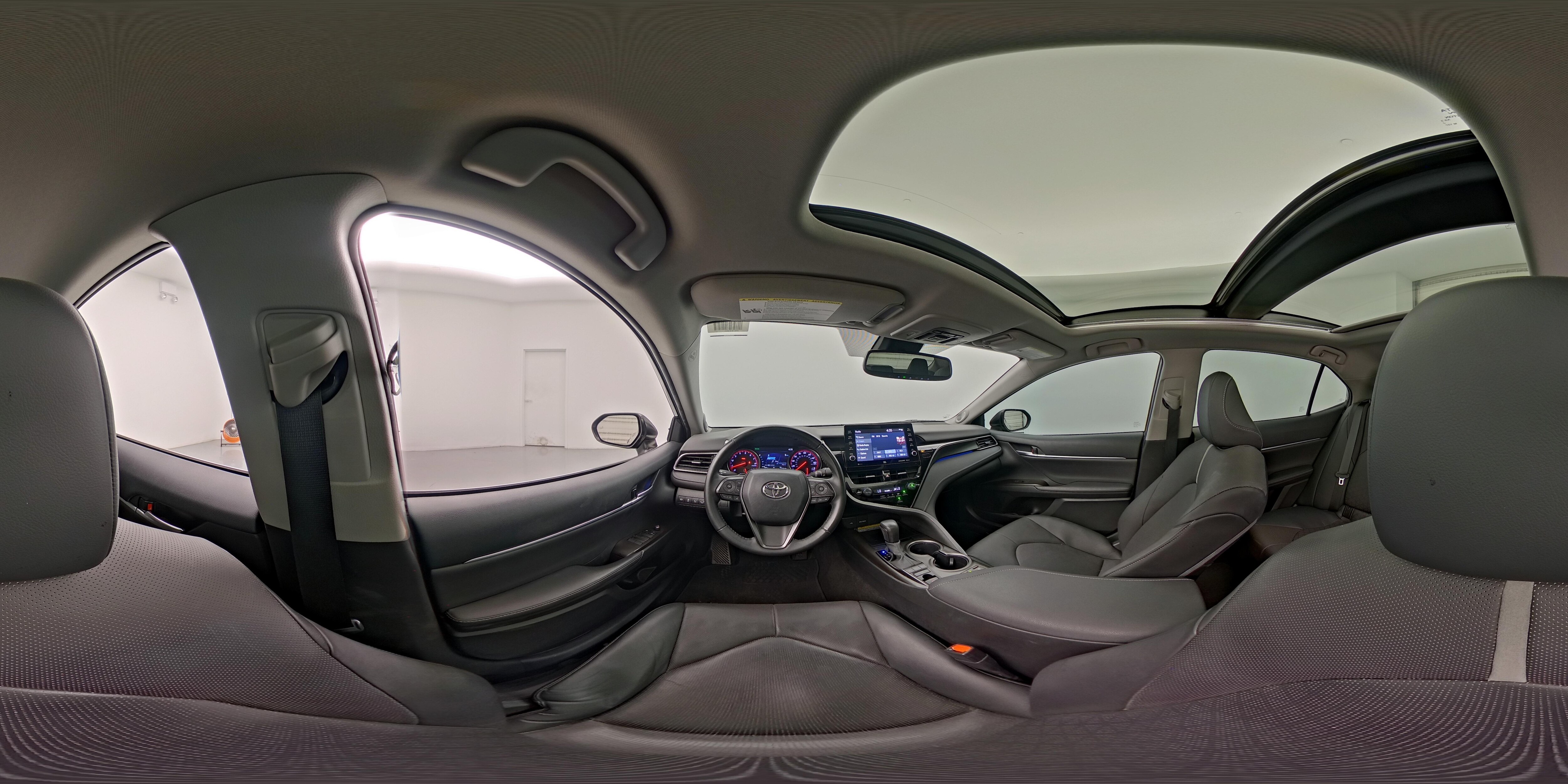 2021 Toyota Camry XSE - Photo 28