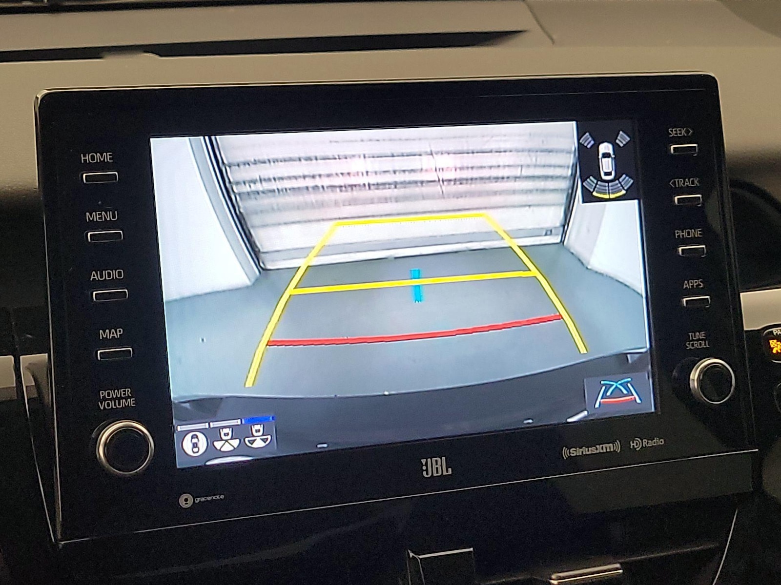 2021 Toyota Camry XSE - Photo 16