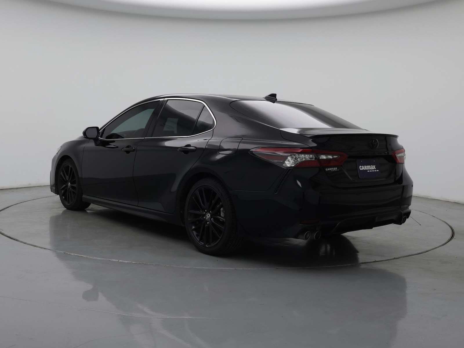 2021 Toyota Camry XSE - Photo 3