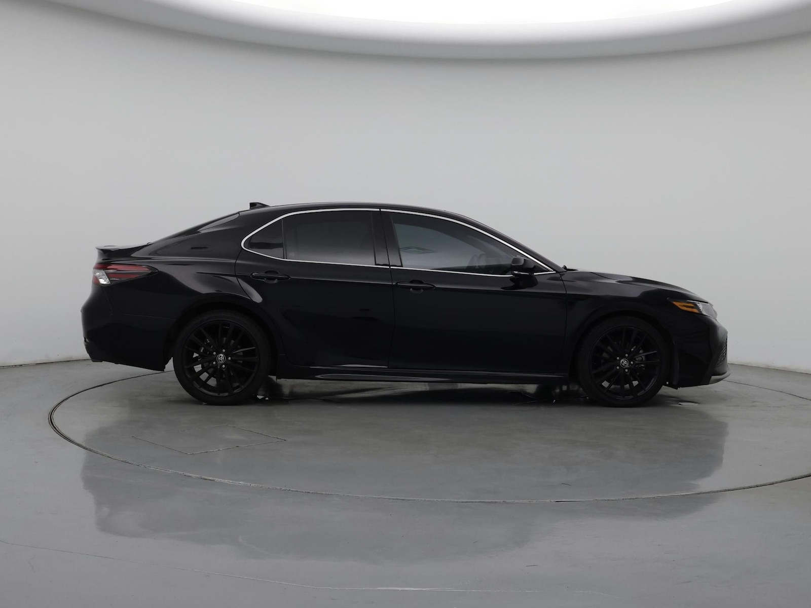 2021 Toyota Camry XSE - Photo 8