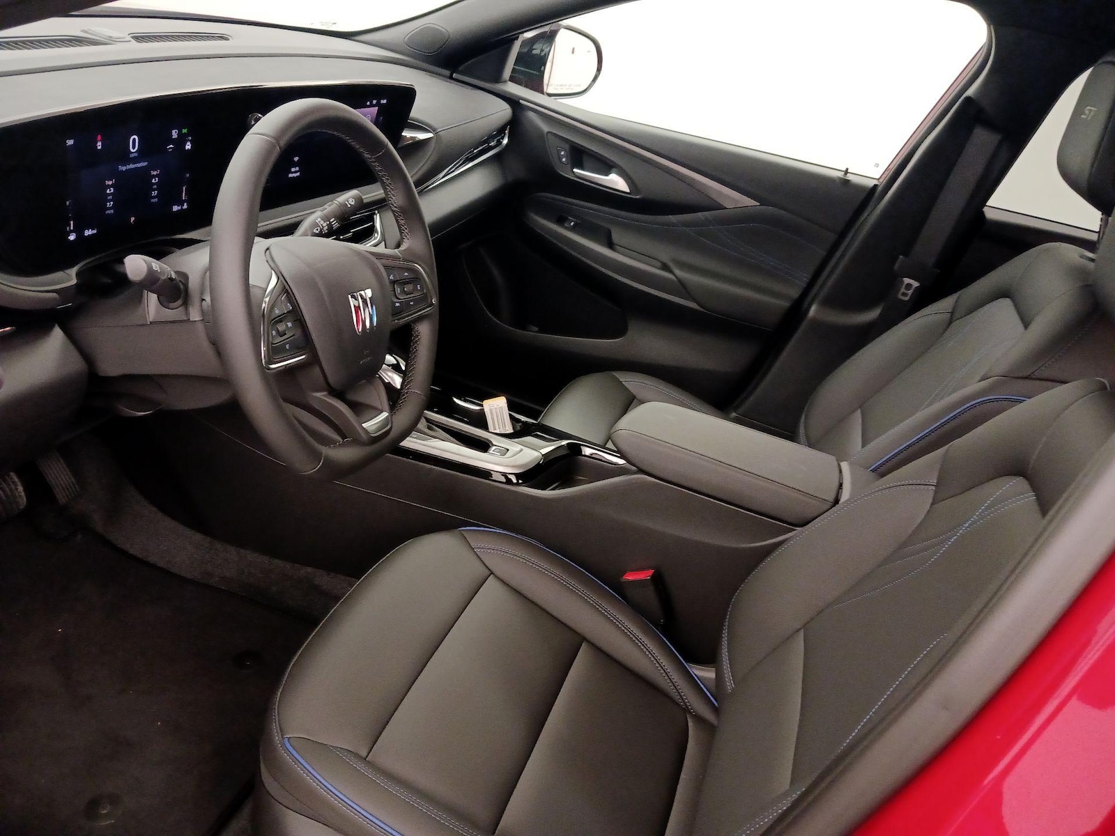 Side Airbags & Leatherette Seats