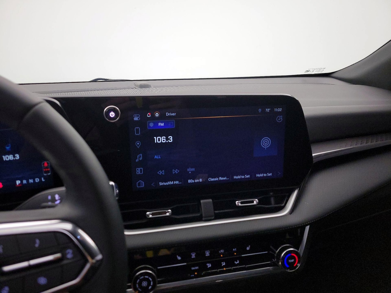 2025 Chevrolet Equinox LT - Photo 17