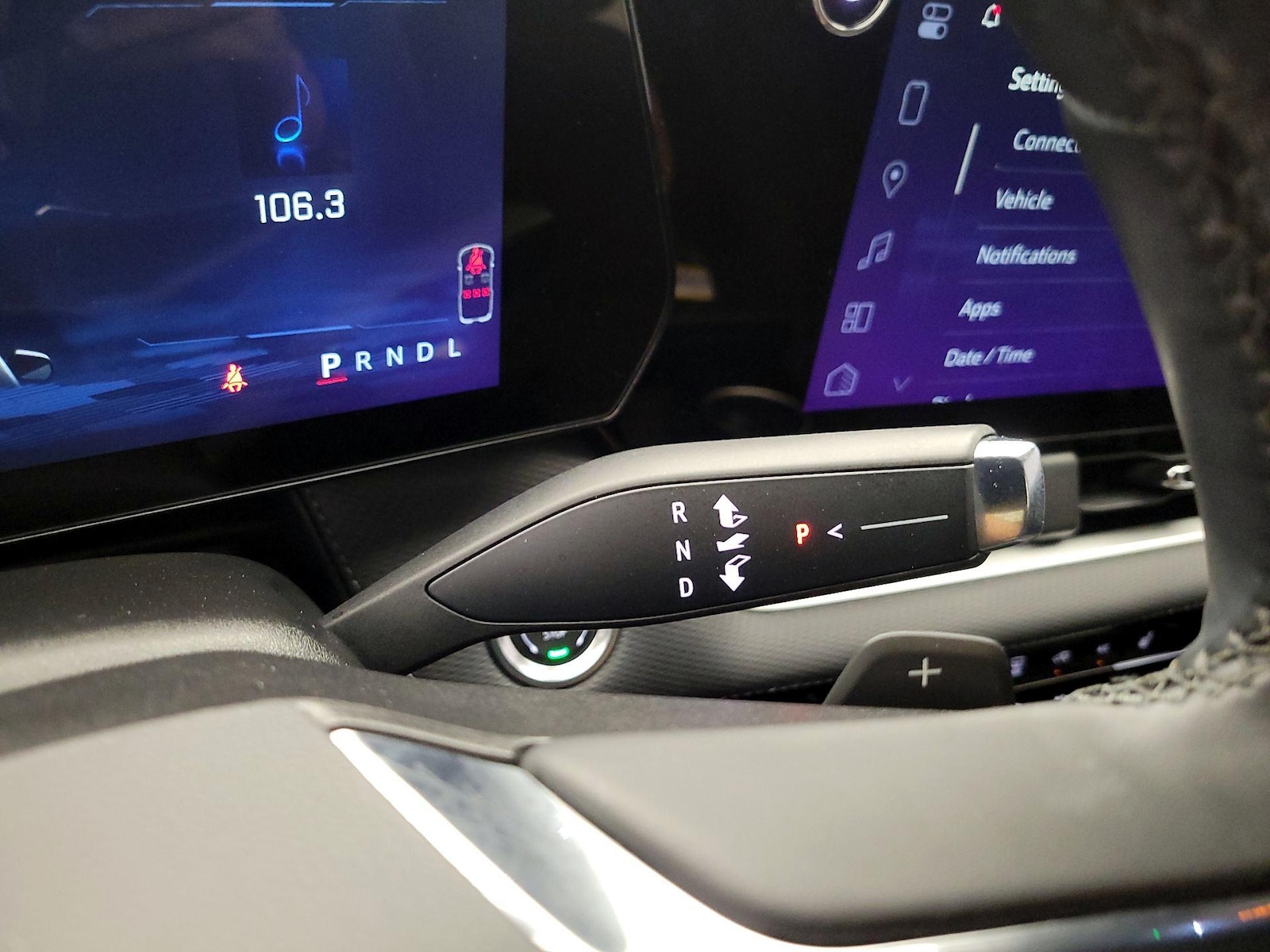 2025 Chevrolet Equinox LT - Photo 19