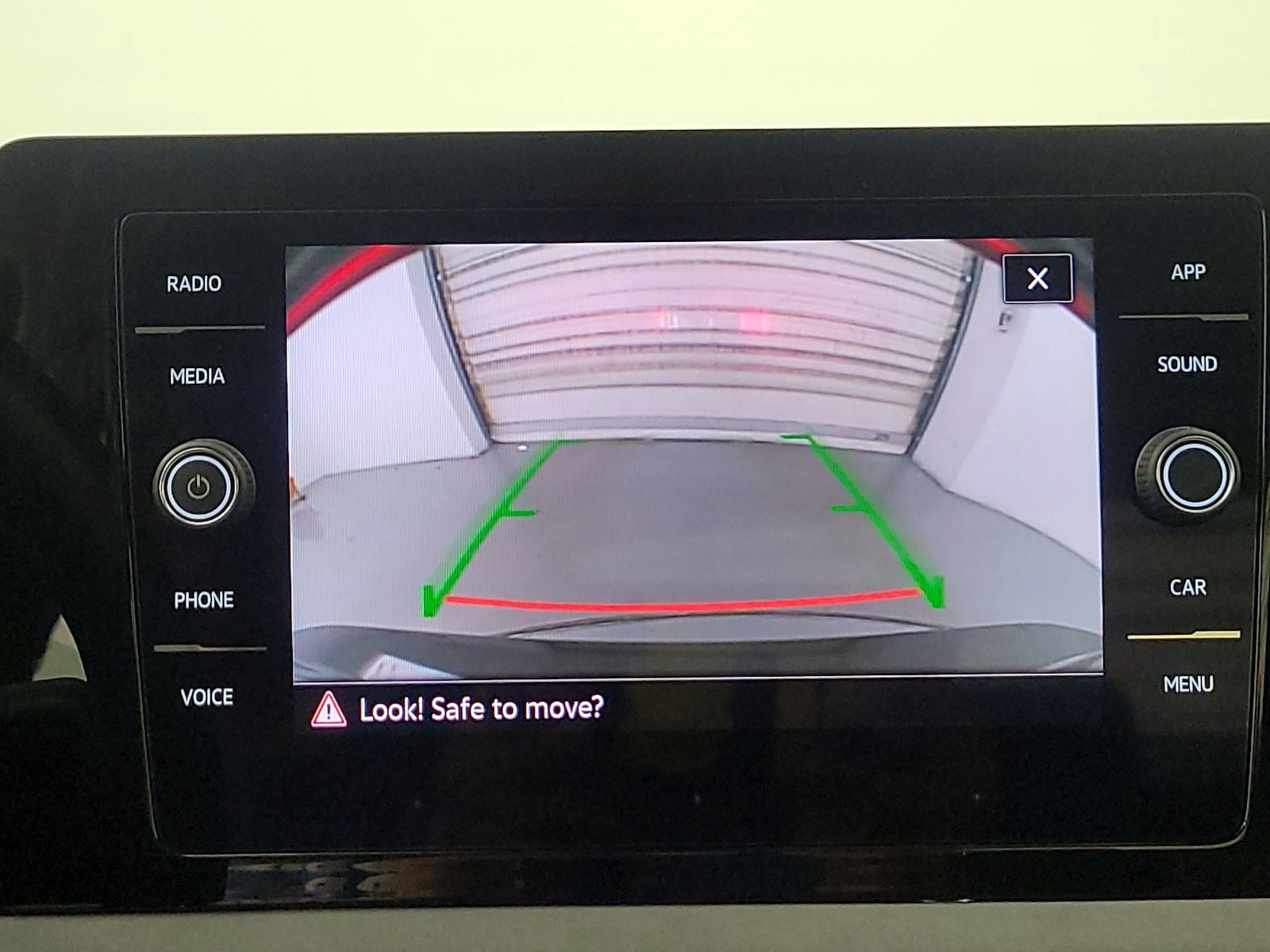 2025 Volkswagen Jetta SE - Photo 15