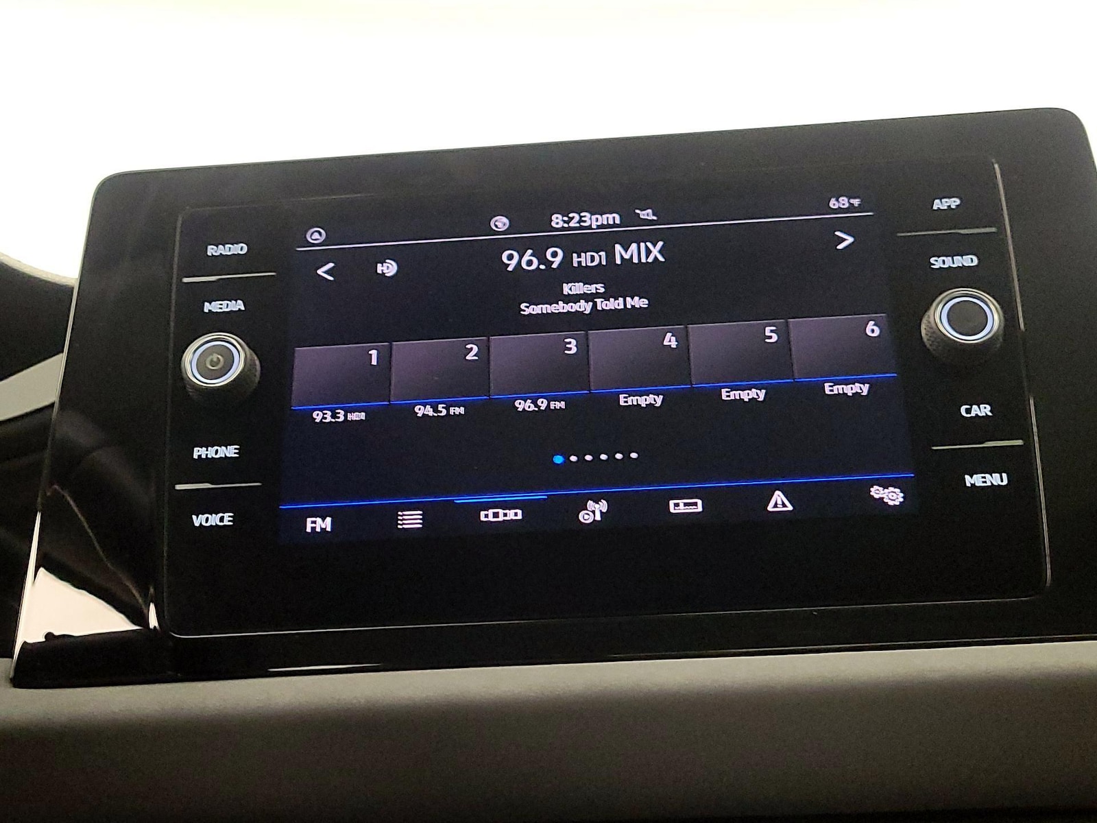 2025 Volkswagen Jetta SE - Photo 16