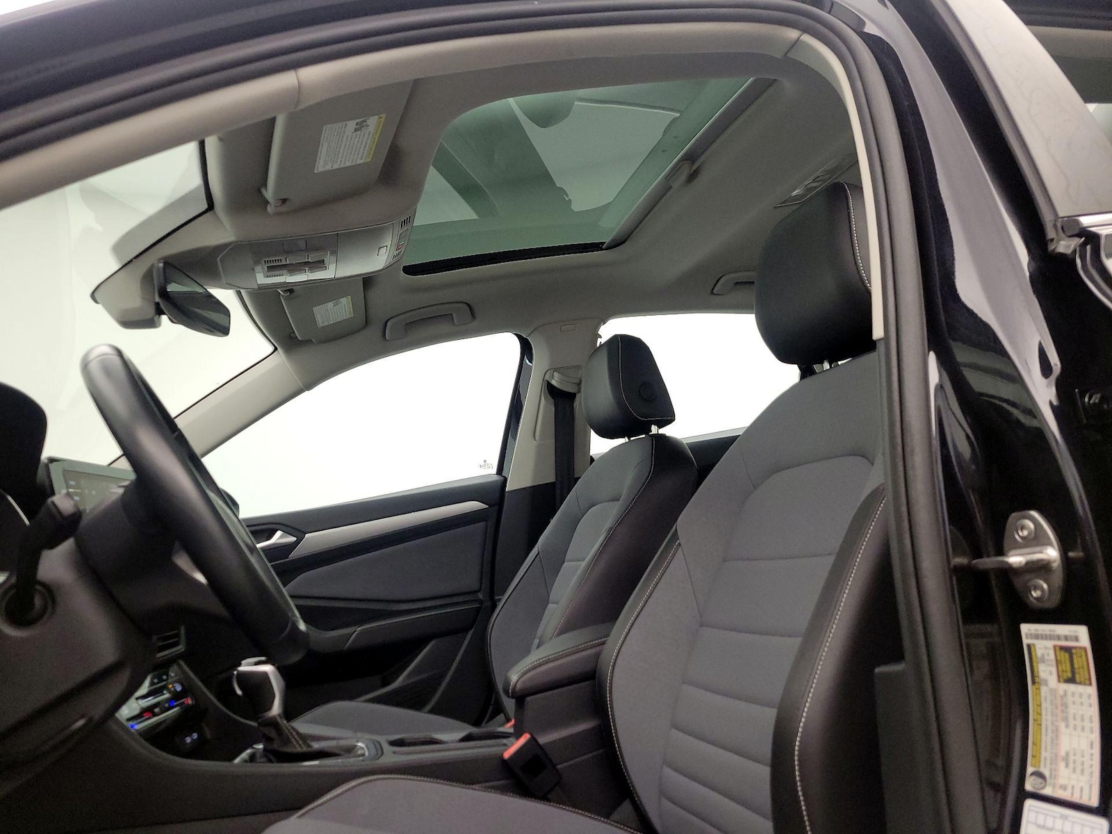 2025 Volkswagen Jetta SE - Photo 20