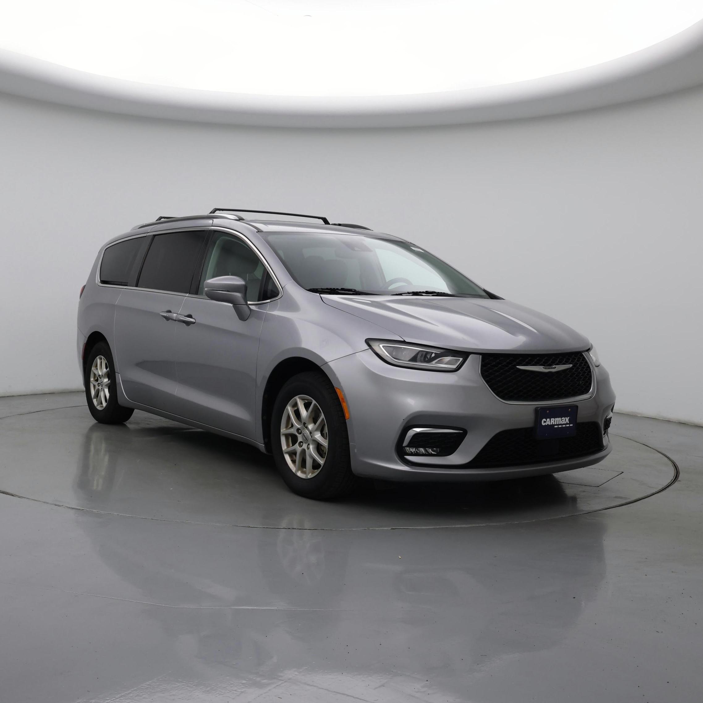 Silver 2021 Chrysler Pacifica Minivan Front-Wheel Drive Automatic
