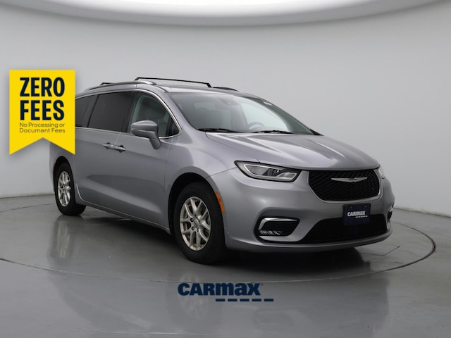 Silver 2021 Chrysler Pacifica Minivan Front-Wheel Drive Automatic