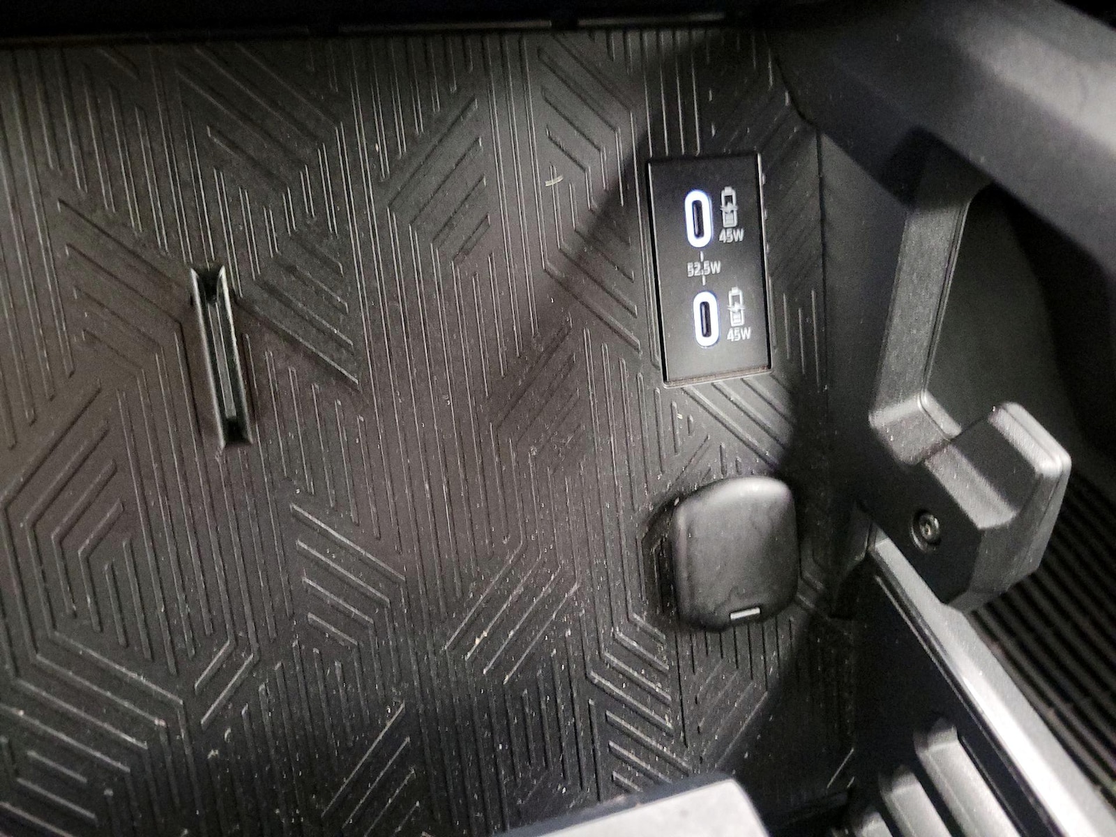 2025 Toyota Tacoma SR5 - Photo 19