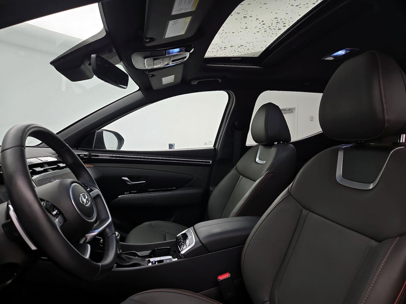 Sunroof(s) & Overhead Airbags
