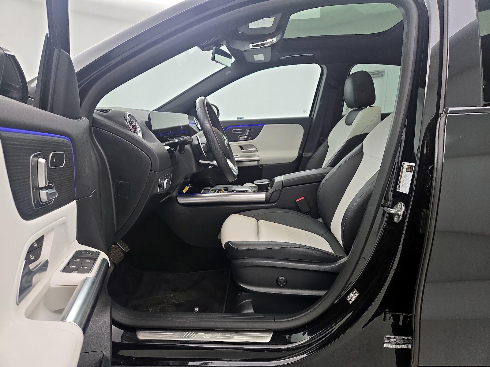 Power Seat(s) & Side Airbags