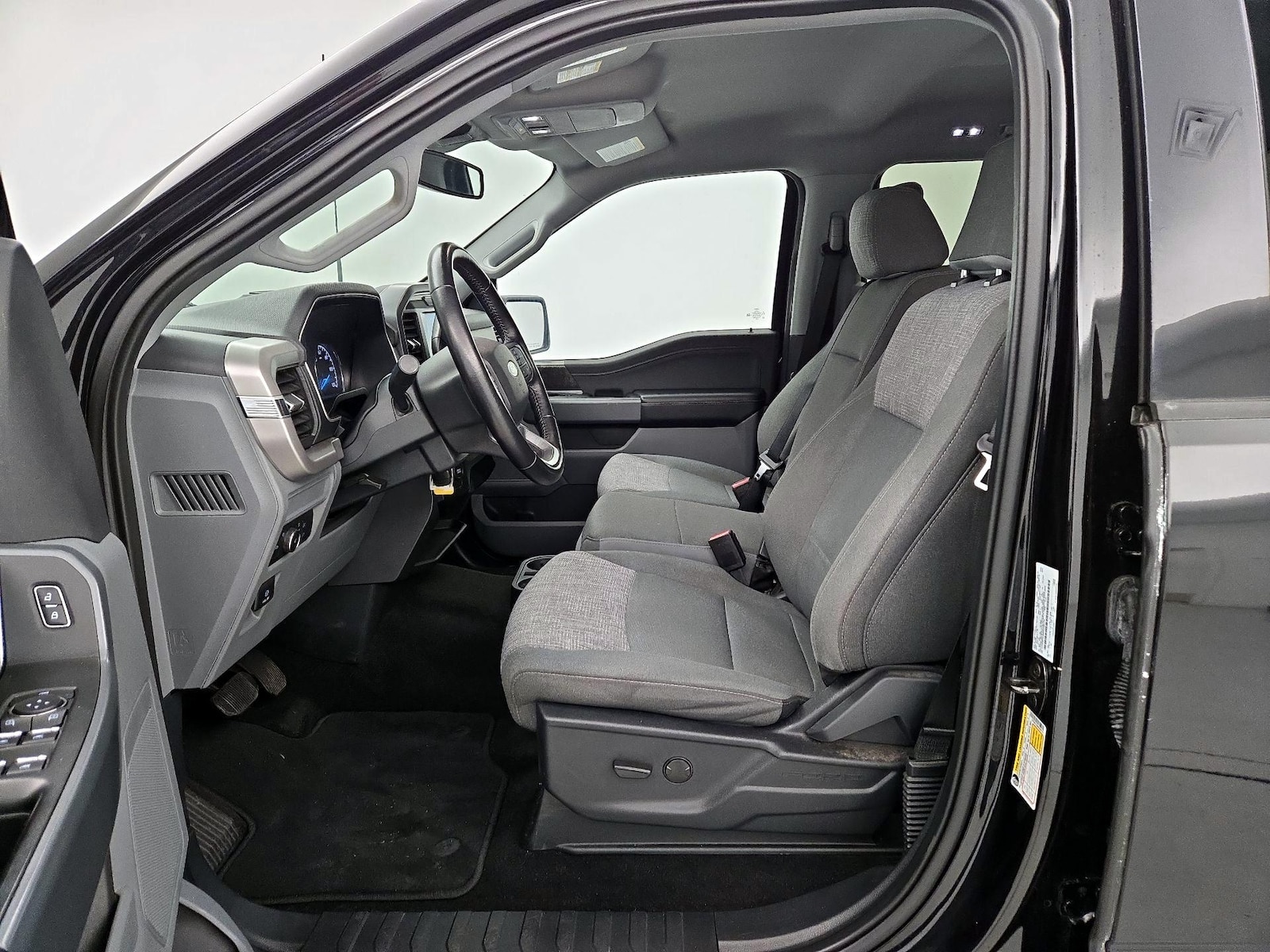 Power Seat(s) & Side Airbags