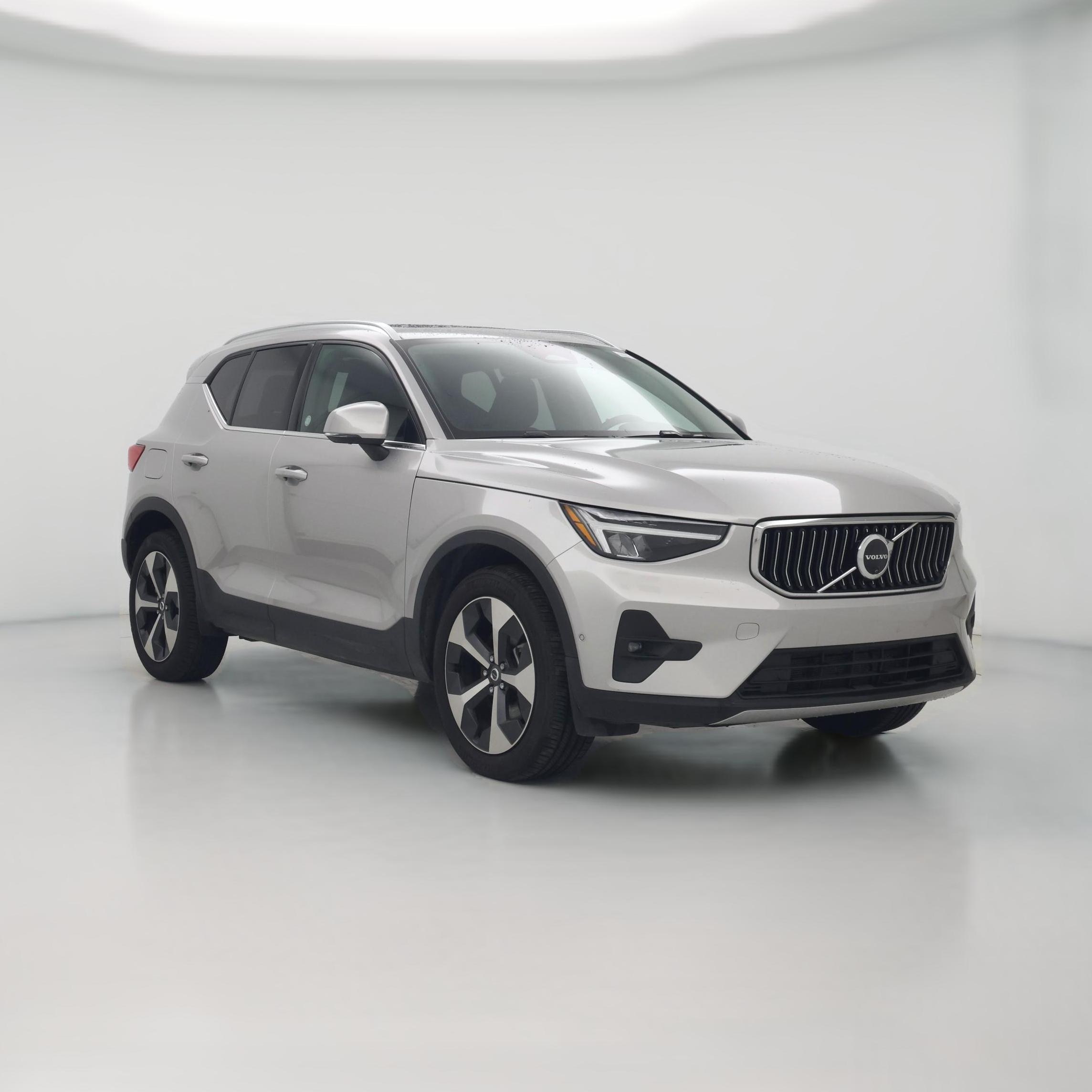 2025 Volvo XC40