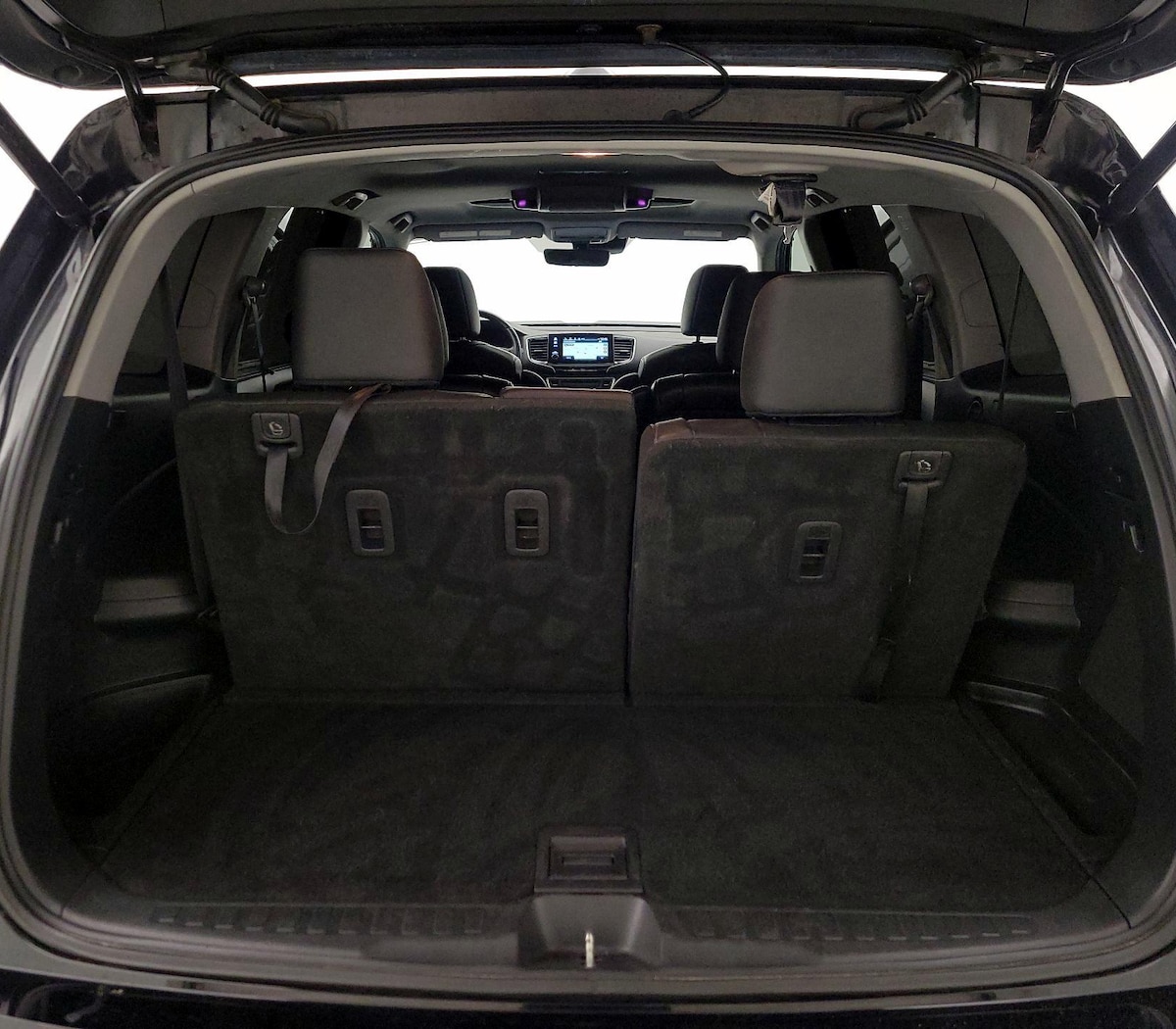 Trunk/Cargo (Seats Up)