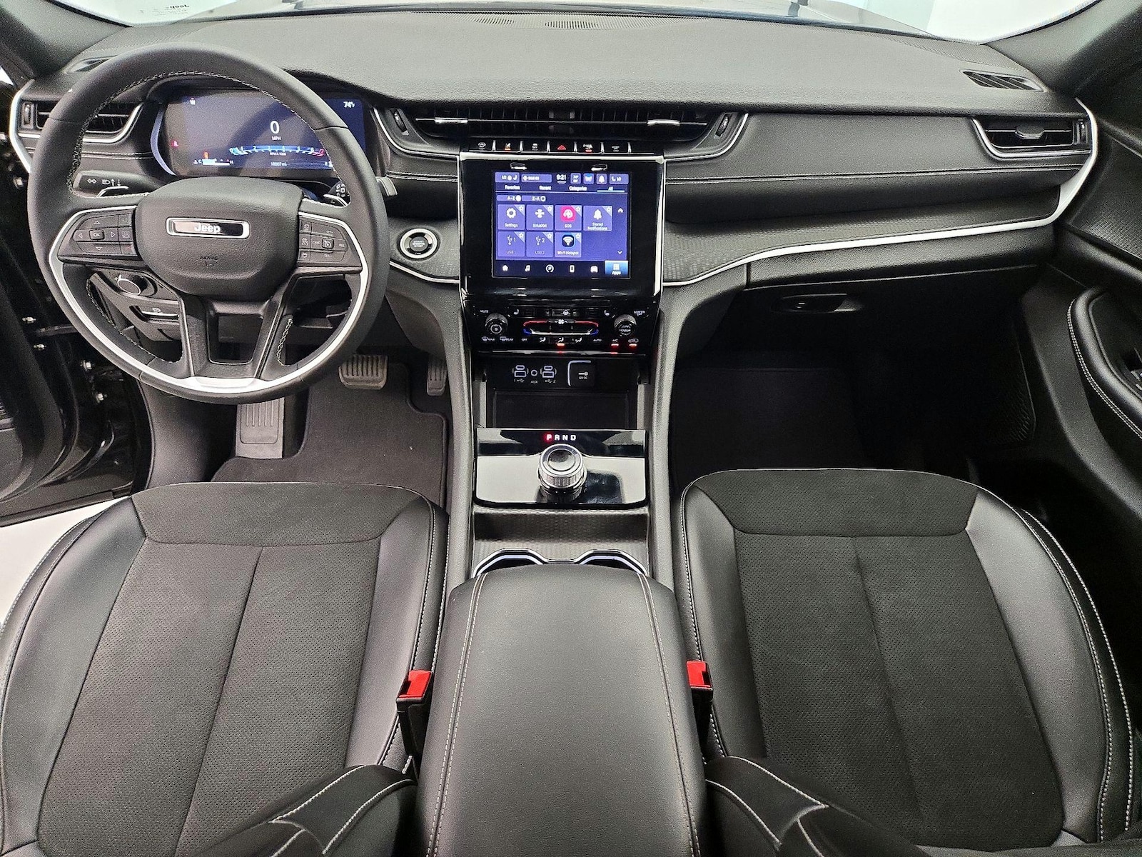 Apple CarPlay® & Android Auto™