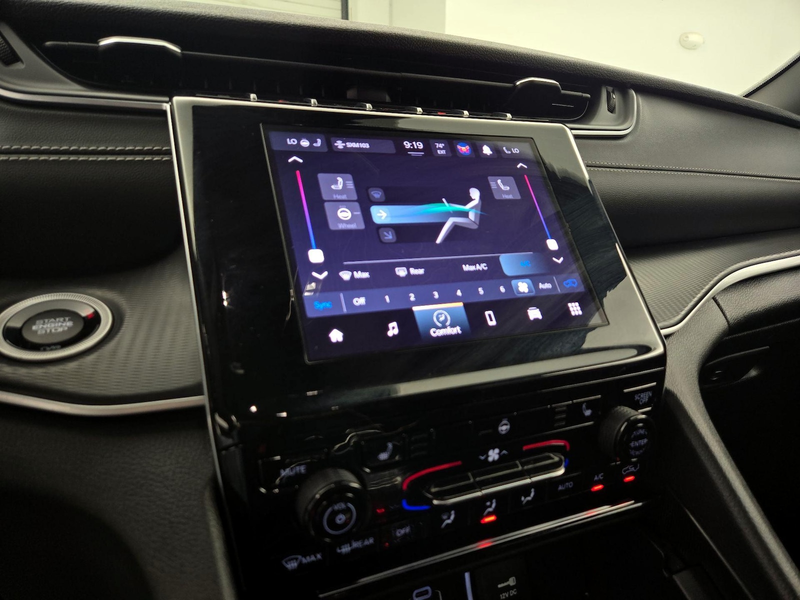 2023 Jeep Grand Cherokee Altitude - Photo 17