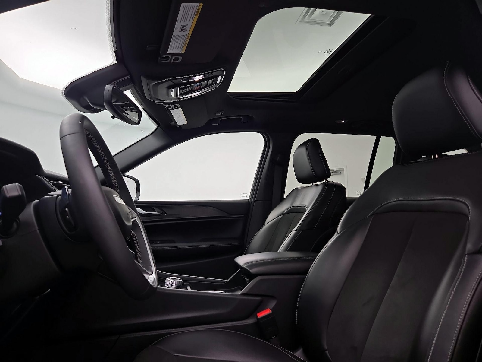 Sunroof(s) & Overhead Airbags