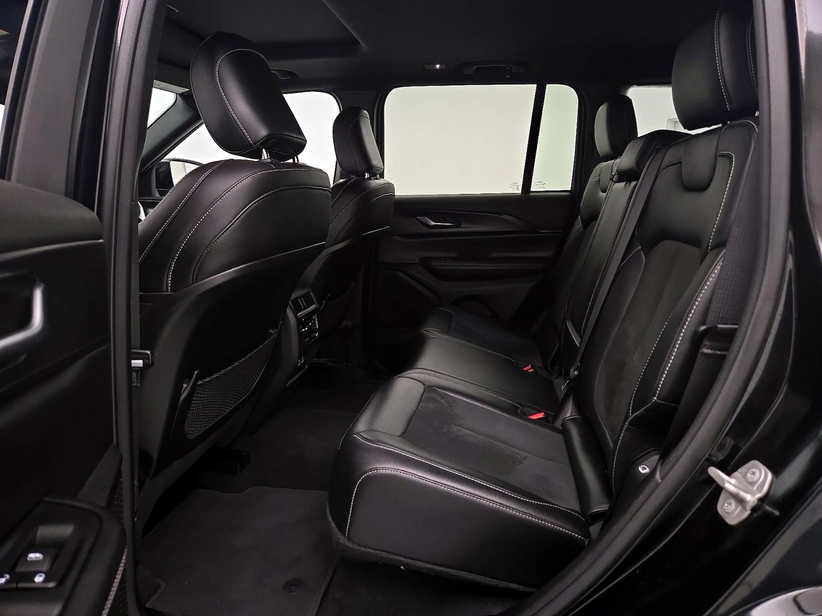 2023 Jeep Grand Cherokee Altitude - Photo 21