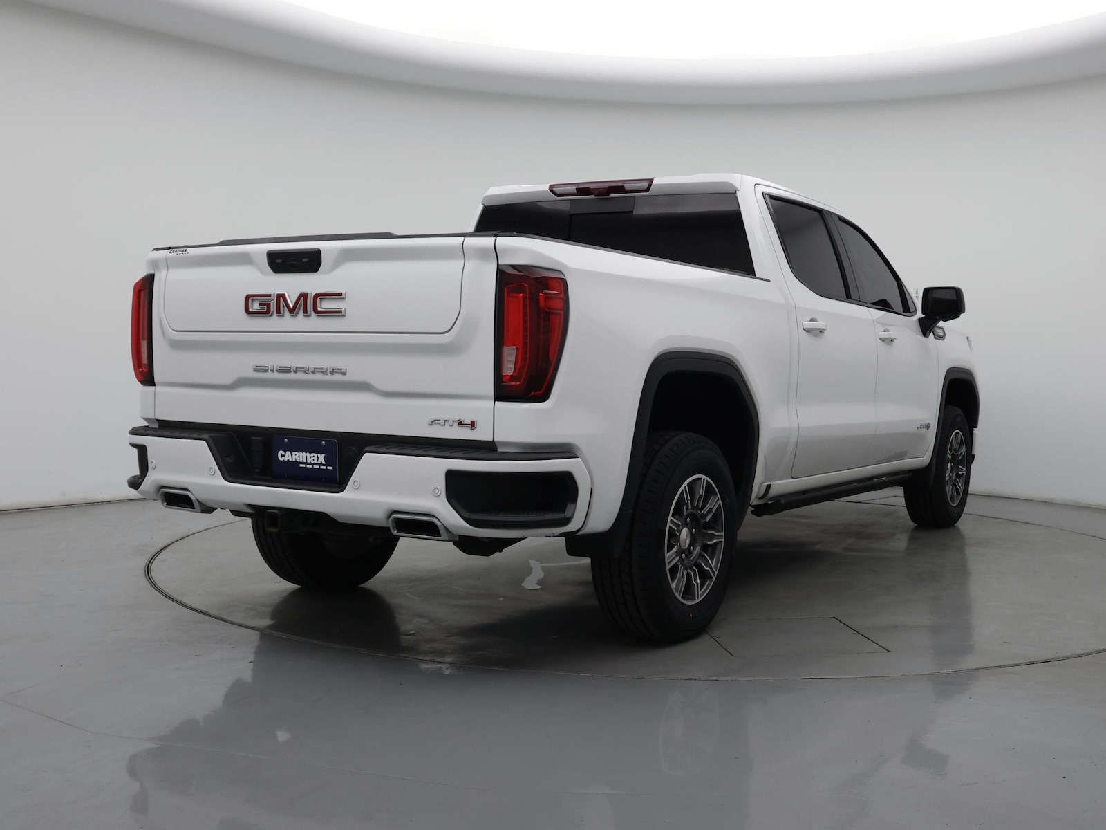 2024 GMC Sierra 1500 AT4 - Photo 9