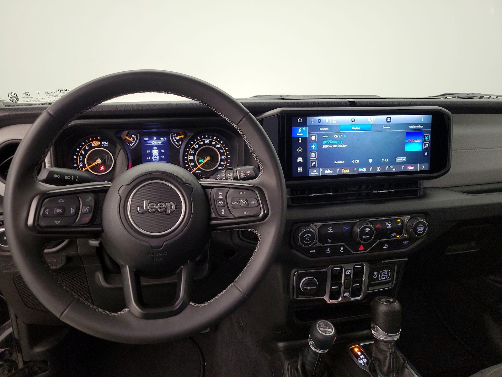 Apple CarPlay® & Android Auto™