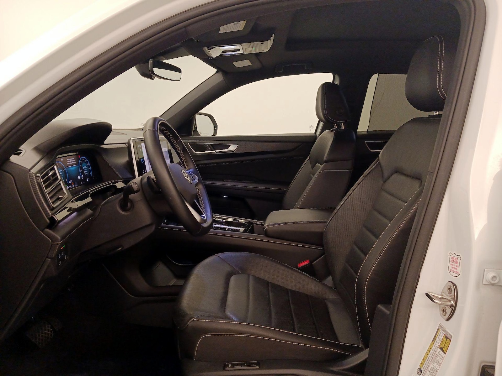 2025 Volkswagen Atlas Cross Sport SEL - Photo 12