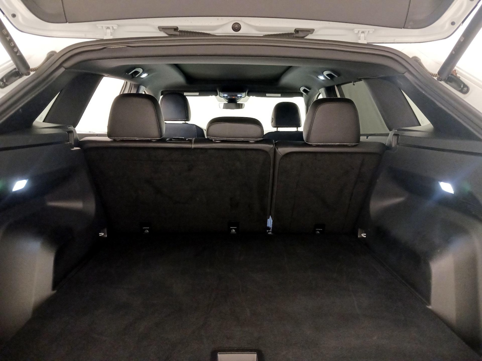 2025 Volkswagen Atlas Cross Sport SEL - Photo 23