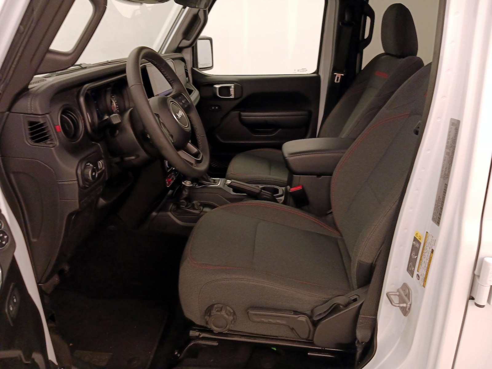 2025 Jeep Wrangler 4-Door Rubicon - Photo 12