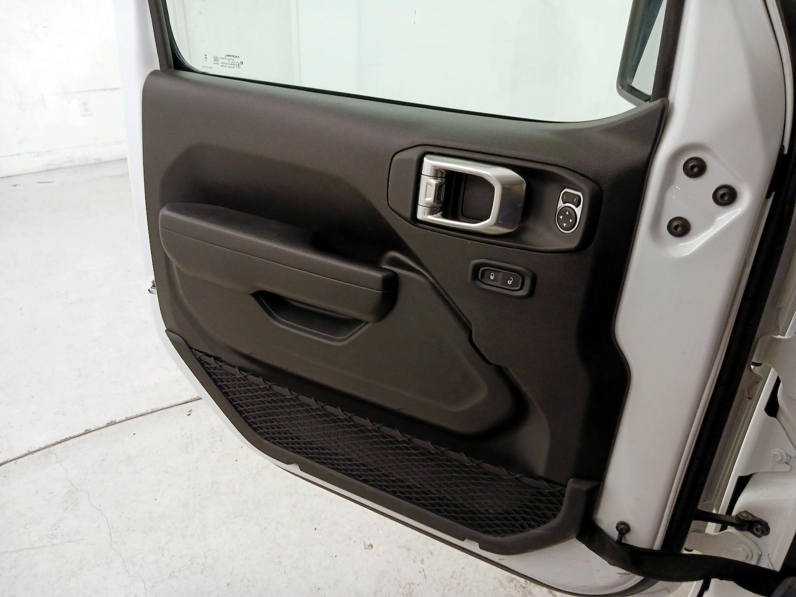 2025 Jeep Wrangler 4-Door Rubicon - Photo 13