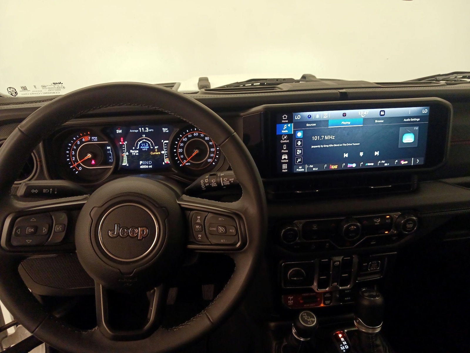 Apple CarPlay® & Android Auto™