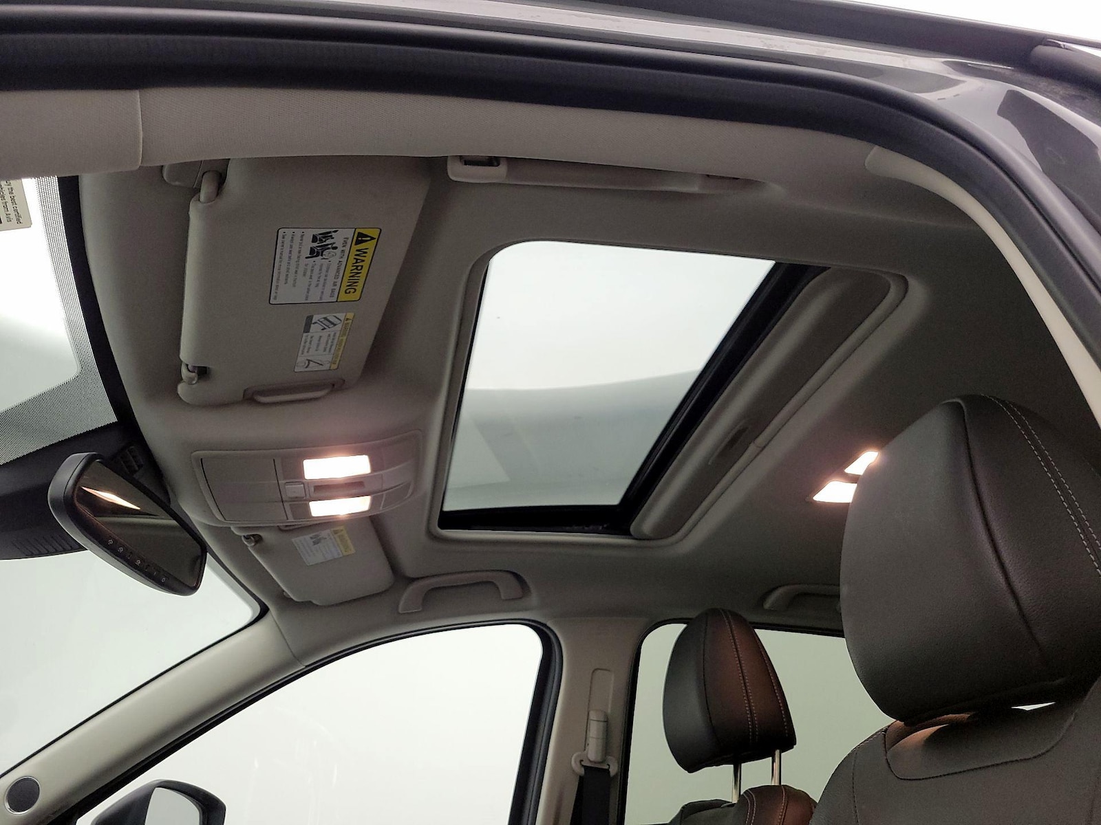 Sunroof(s) & Overhead Airbags
