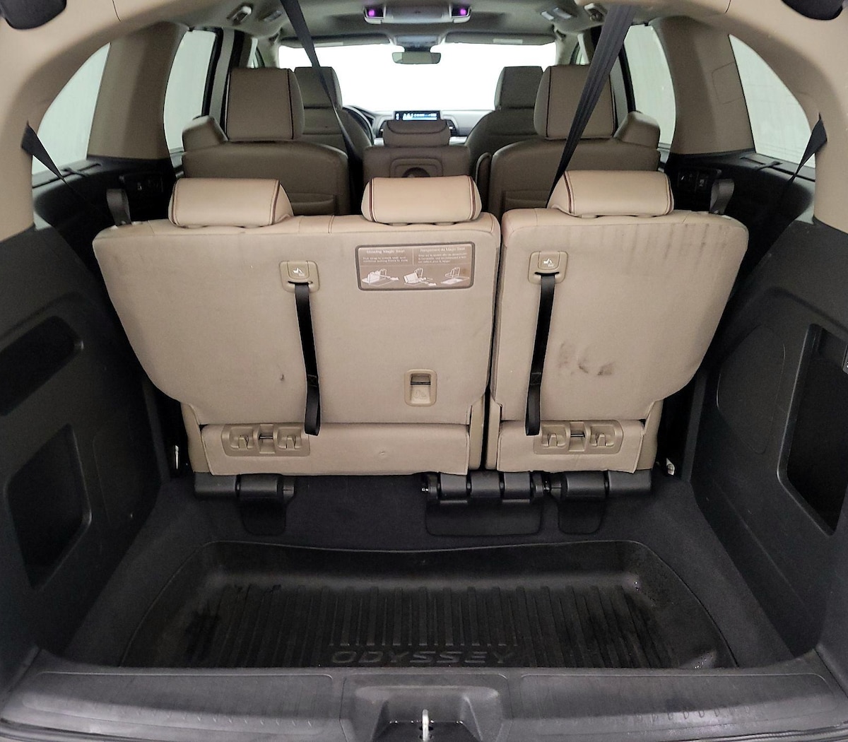 Trunk/Cargo (Seats Up)