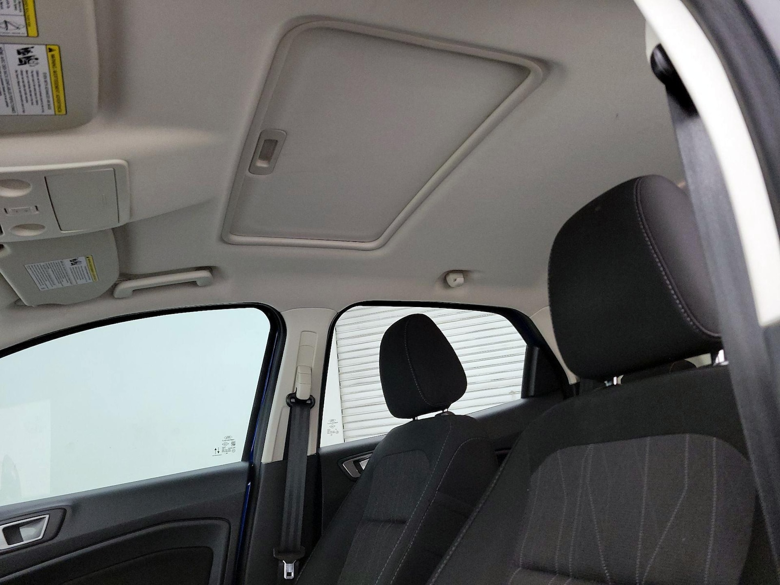 Sunroof(s) & Overhead Airbags