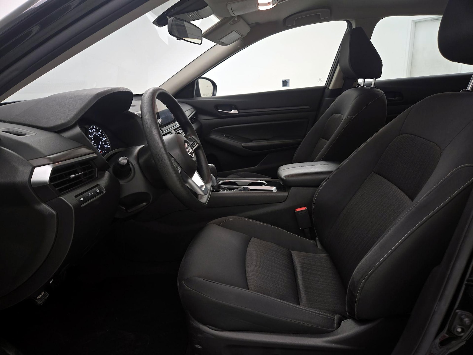 Power Seat(s) & Side Airbags