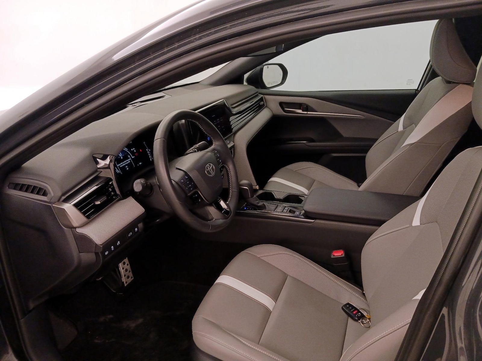 Power Seat(s) & Side Airbags