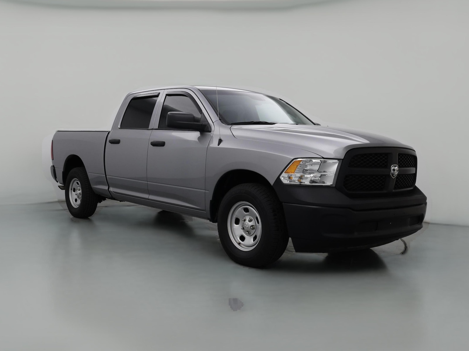 Heated Mirrors & Tow Hitch