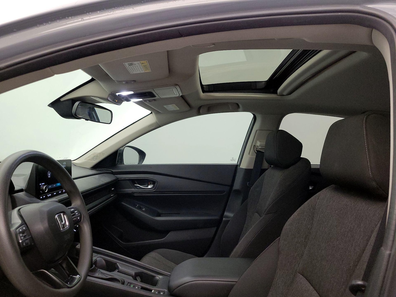 Sunroof(s) & Overhead Airbags