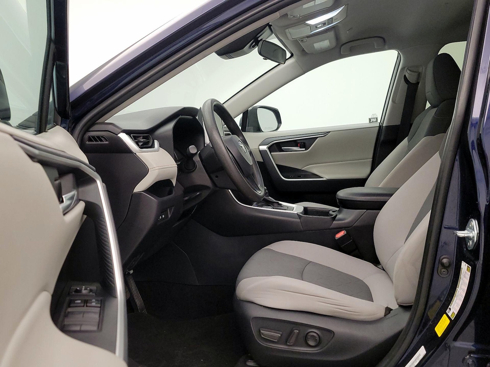 Power Seat(s) & Side Airbags