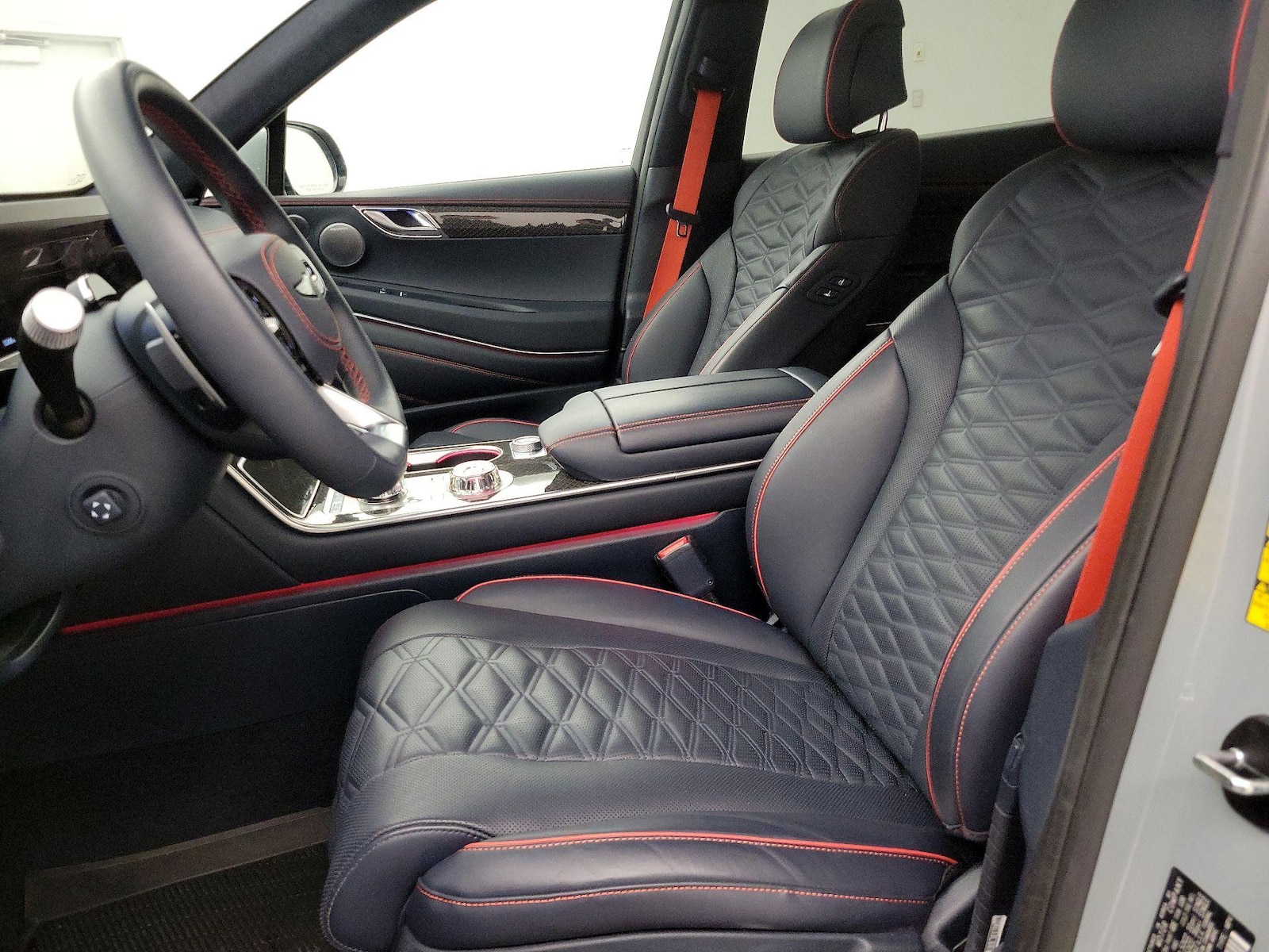 Leather Seats & Side Airbags