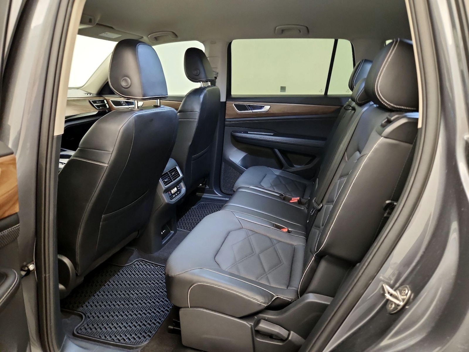 Rear Air Conditioning
