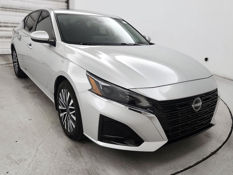 2024 Nissan Altima SV
