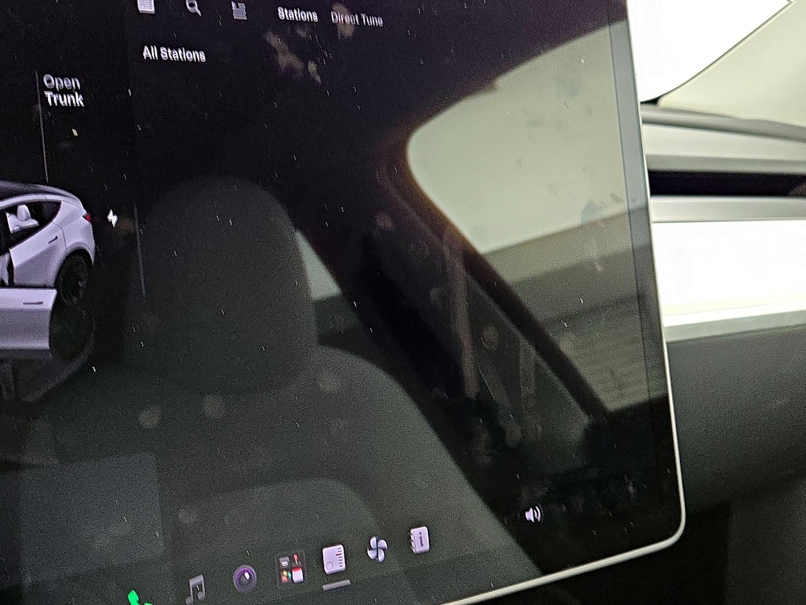 2023 Tesla Model Y Long Range - Photo 16