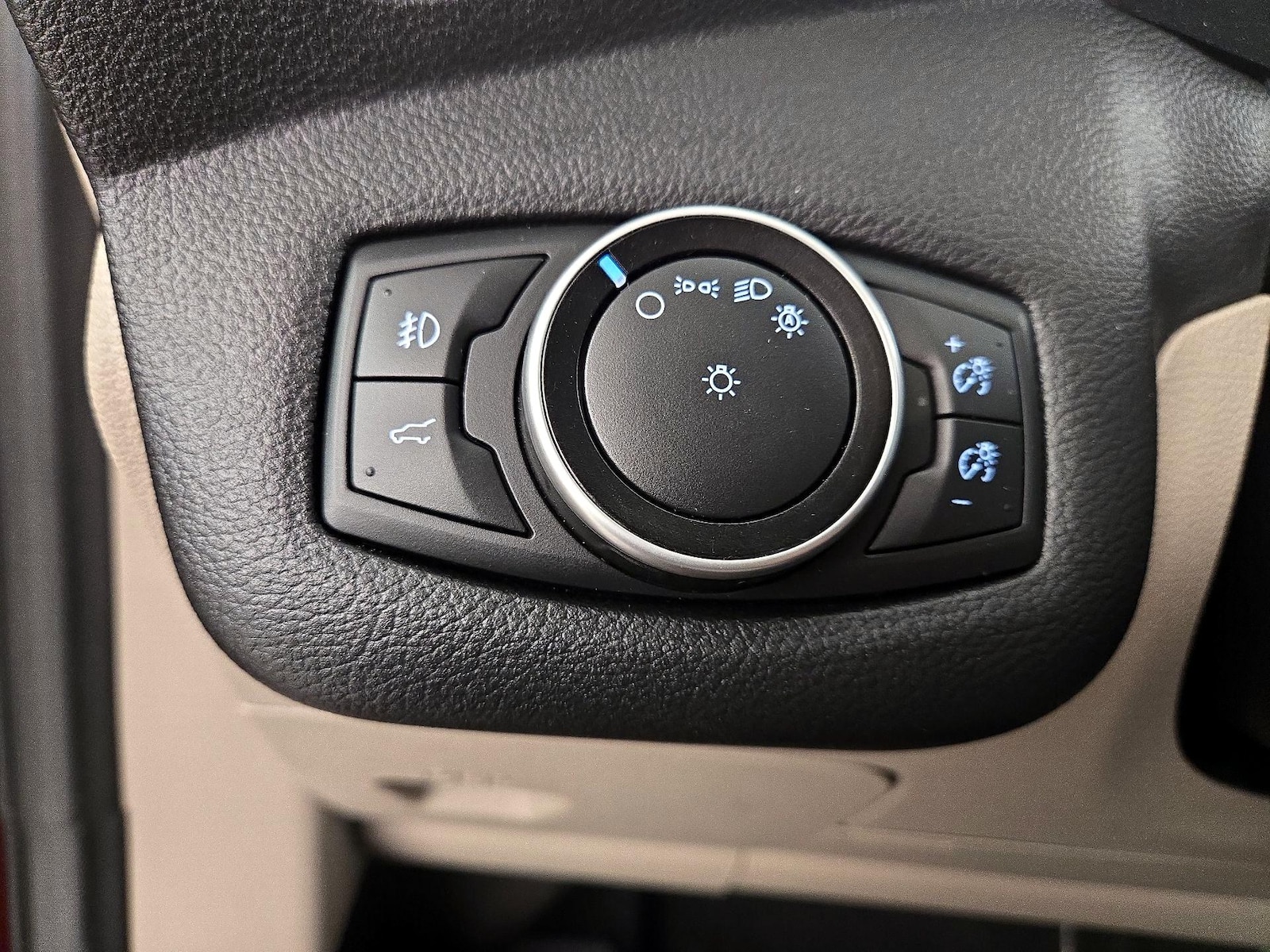 2017 Ford Escape Titanium - Photo 14