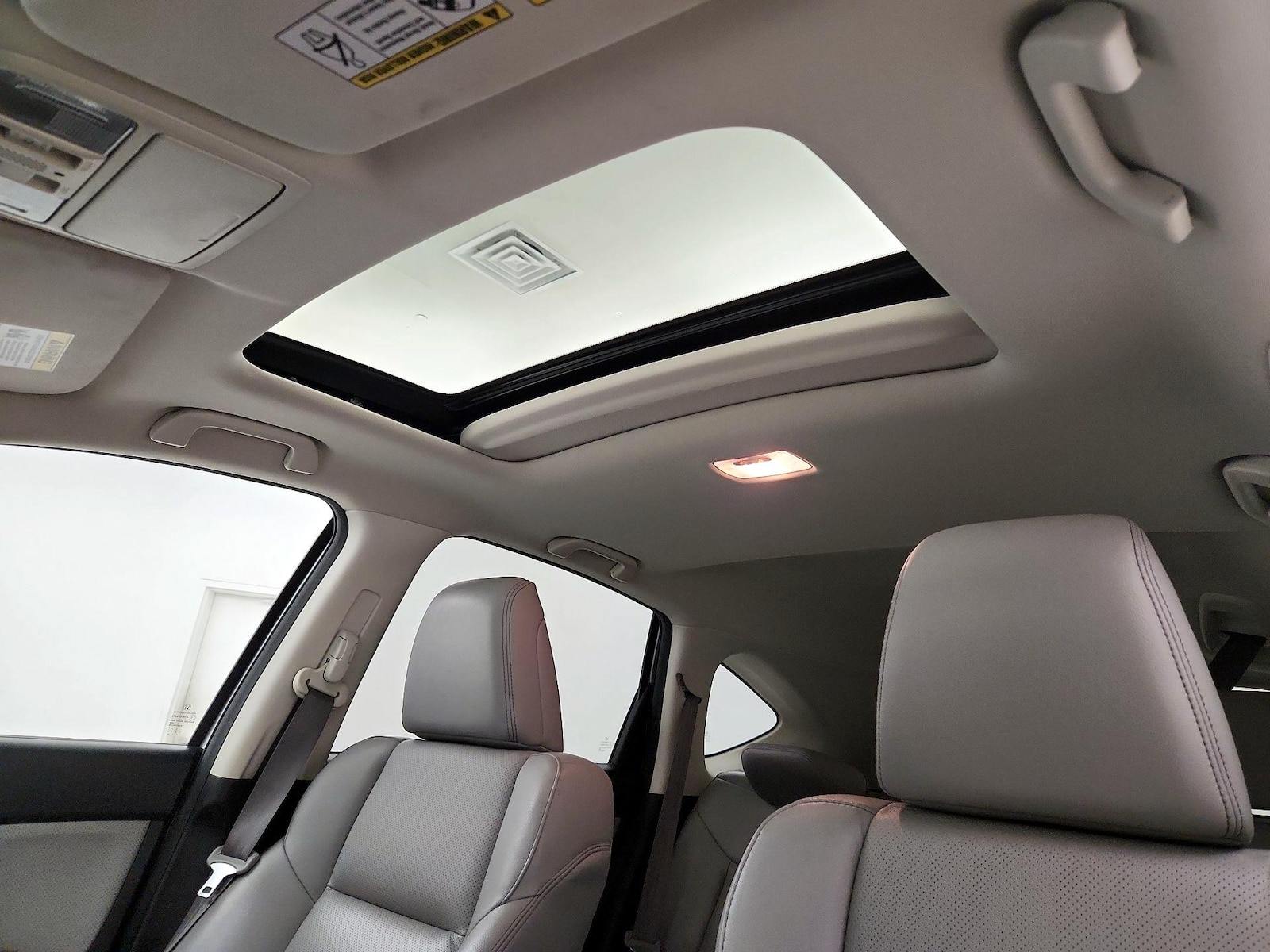Sunroof(s) & Overhead Airbags