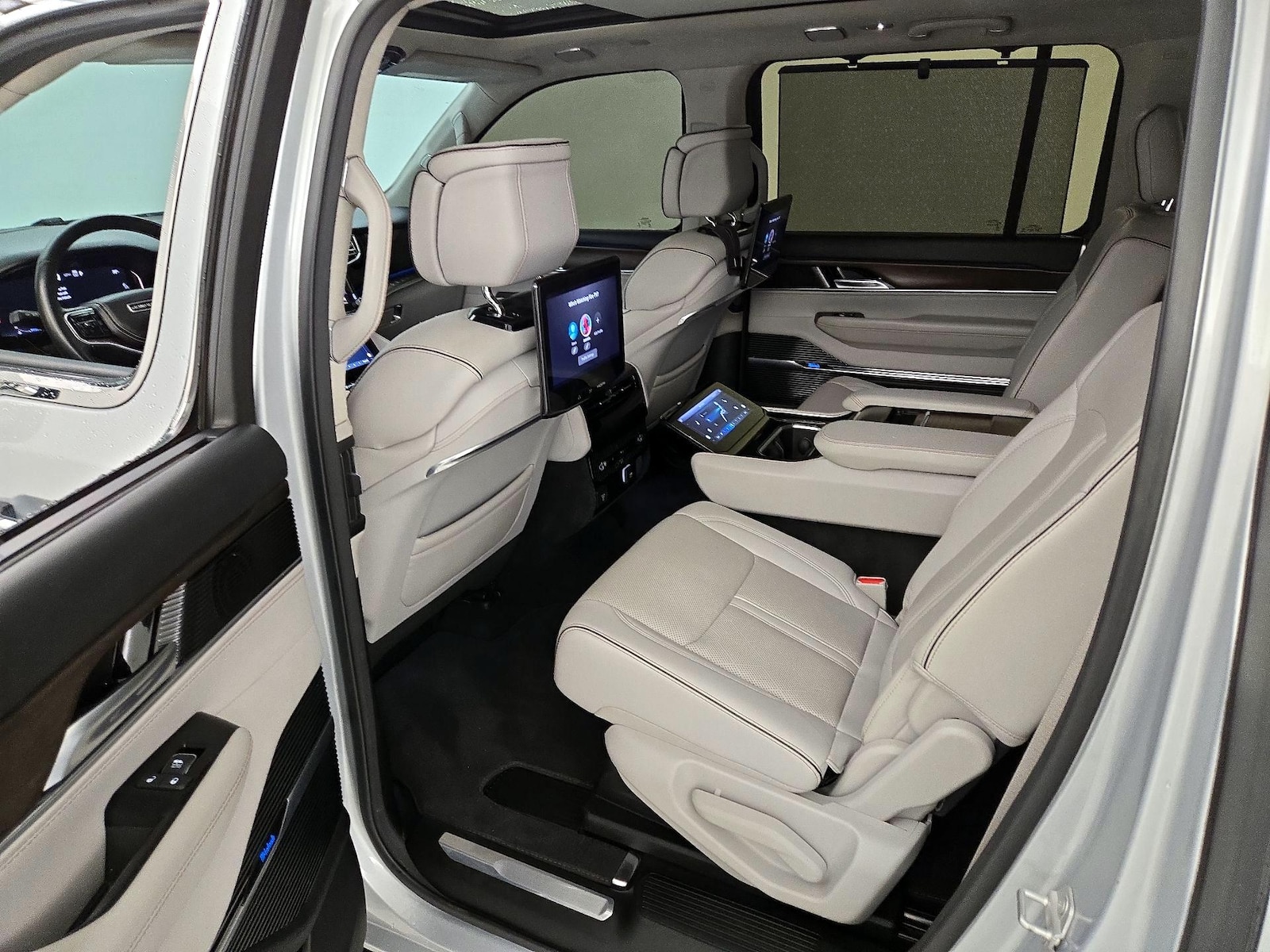 Rear Air Conditioning