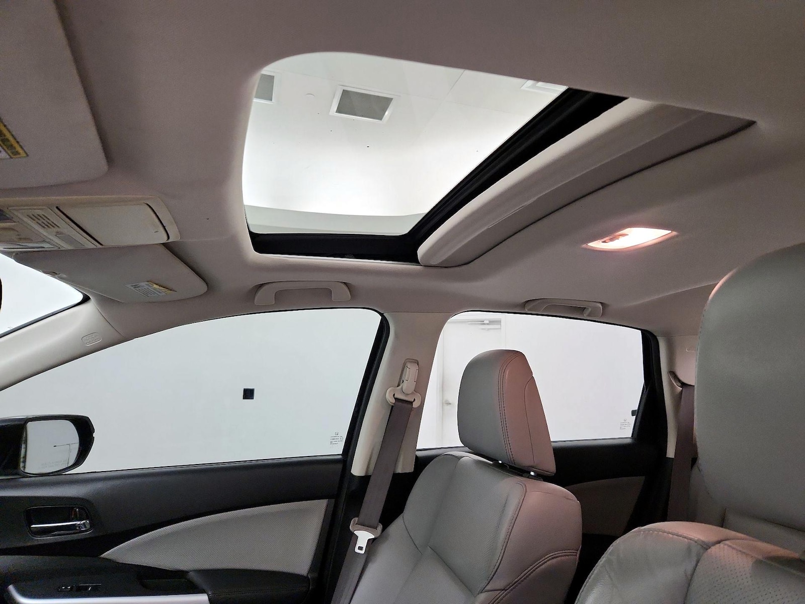 Sunroof(s) & Overhead Airbags