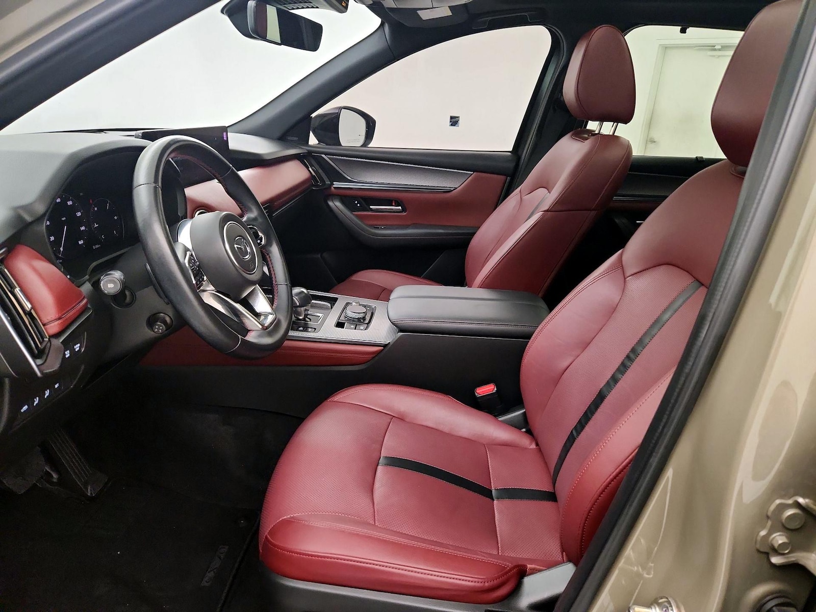 2025 Mazda CX-70 Premium Package - Photo 12
