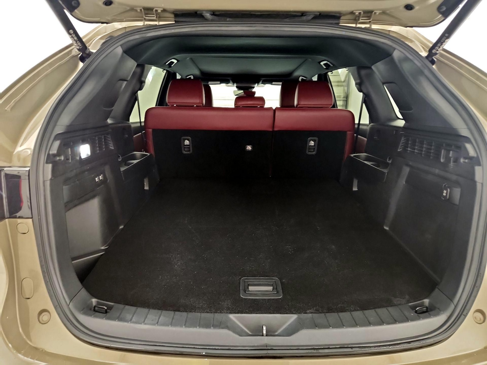 2025 Mazda CX-70 Premium Package - Photo 22