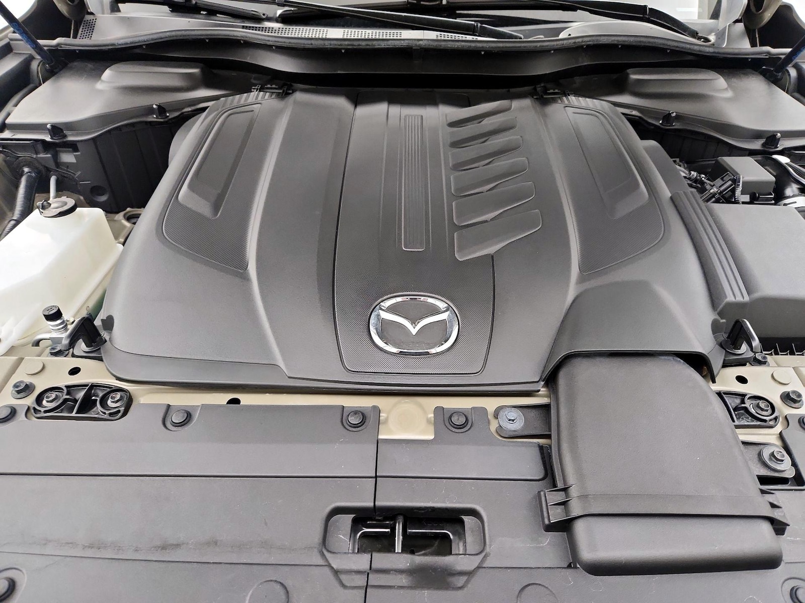 2025 Mazda CX-70 Premium Package - Photo 23