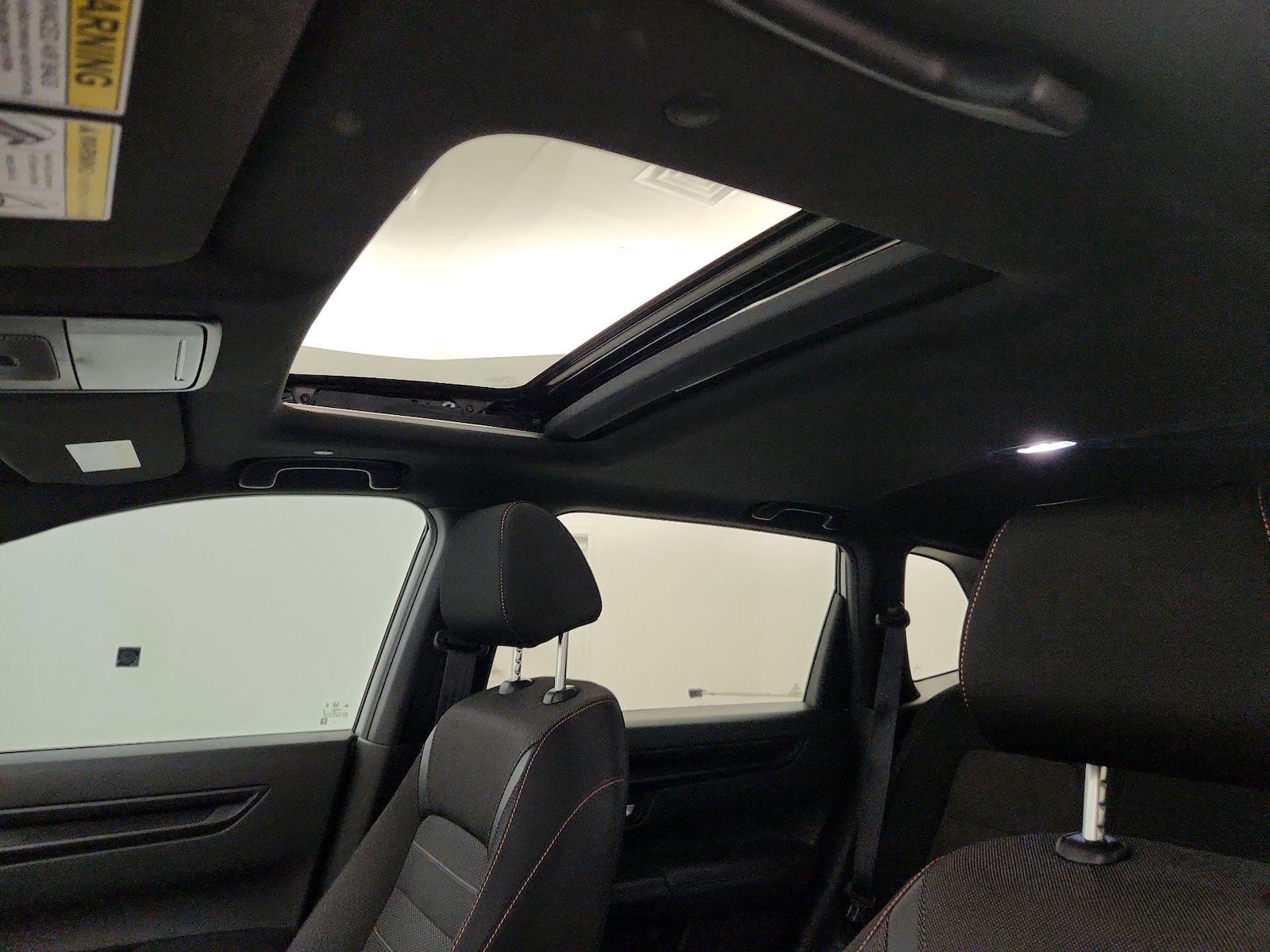 Sunroof(s) & Overhead Airbags