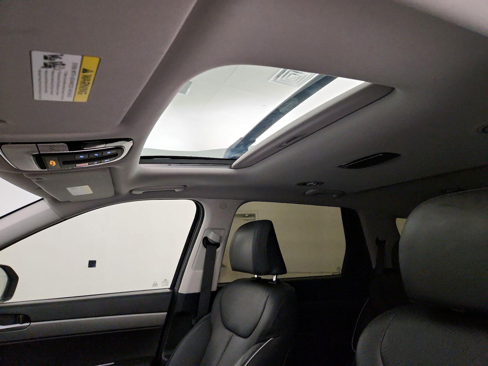 Sunroof(s) & Overhead Airbags